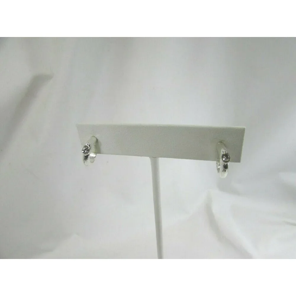Vintage Silvertone Huggie Pierced Earring Hoop Silver Tone 52181 - Picture 6 of 7